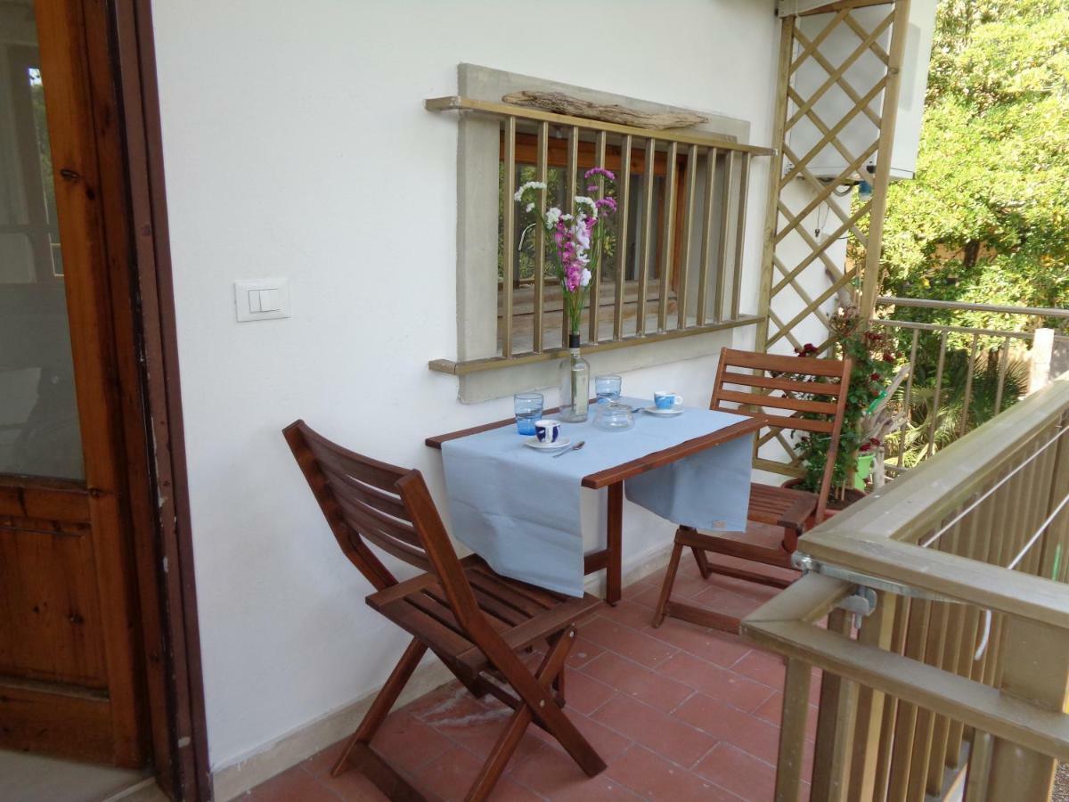 Ferienwohnung La Casa Di Nina Quercianella Exterior foto