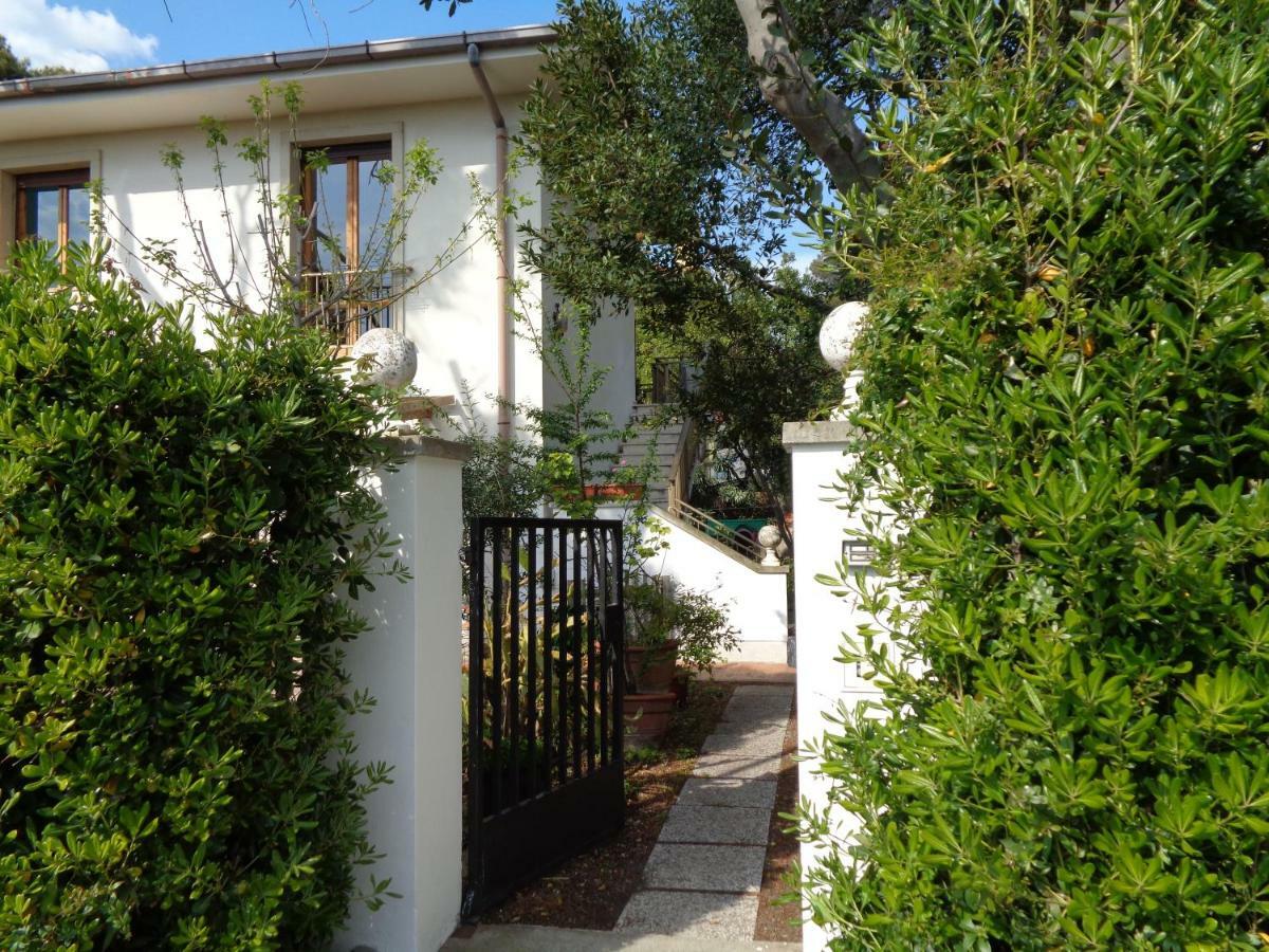 Ferienwohnung La Casa Di Nina Quercianella Exterior foto